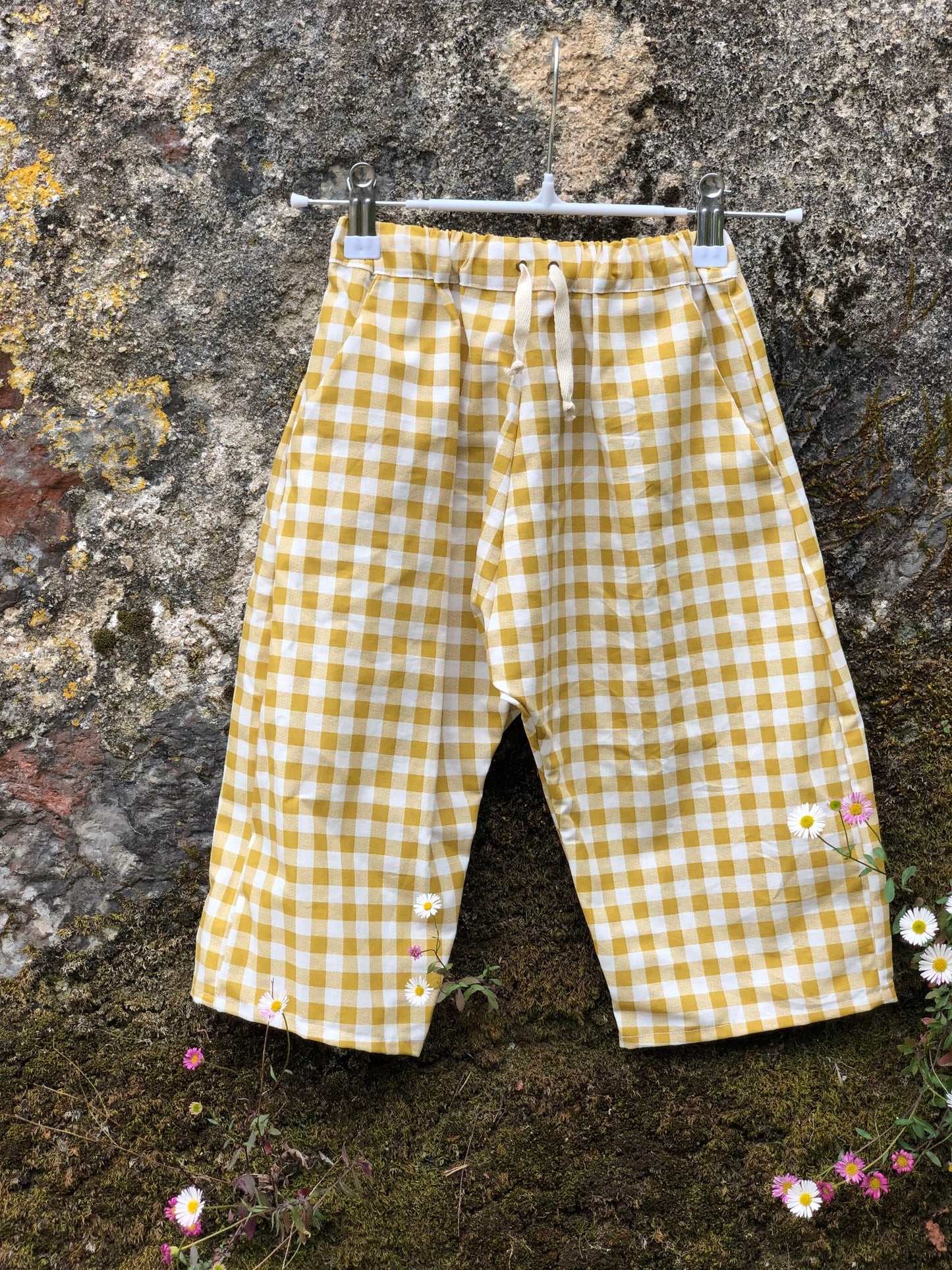 4 year old trousers (yellow)