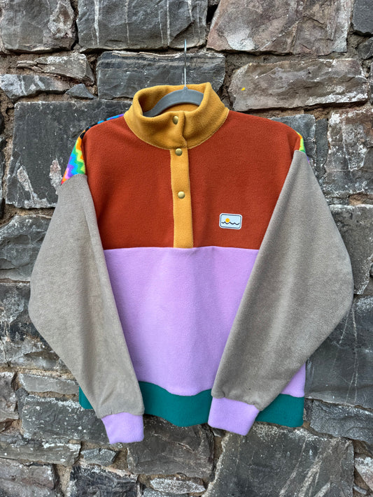 Short Small , Adult Sweatshirt with buttons