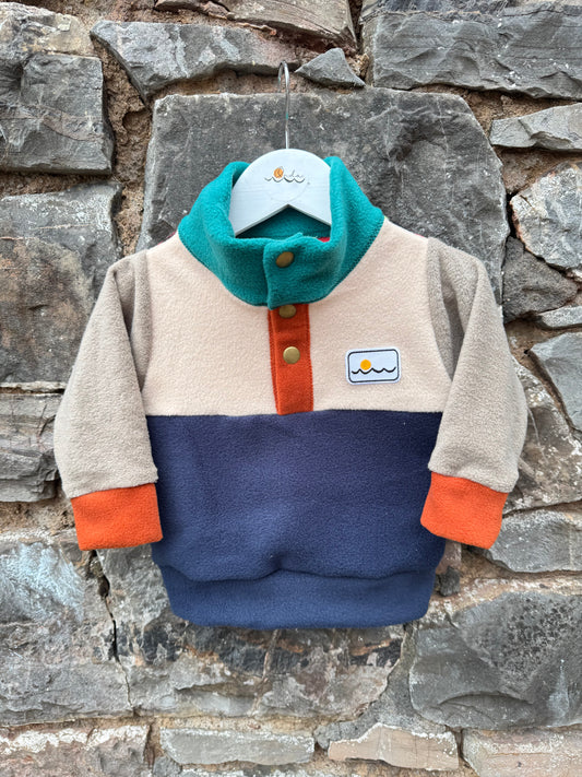 9 months Fleece with buttons