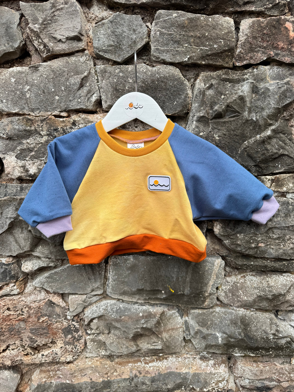 New born, Raglan boxy fit sweatshirt