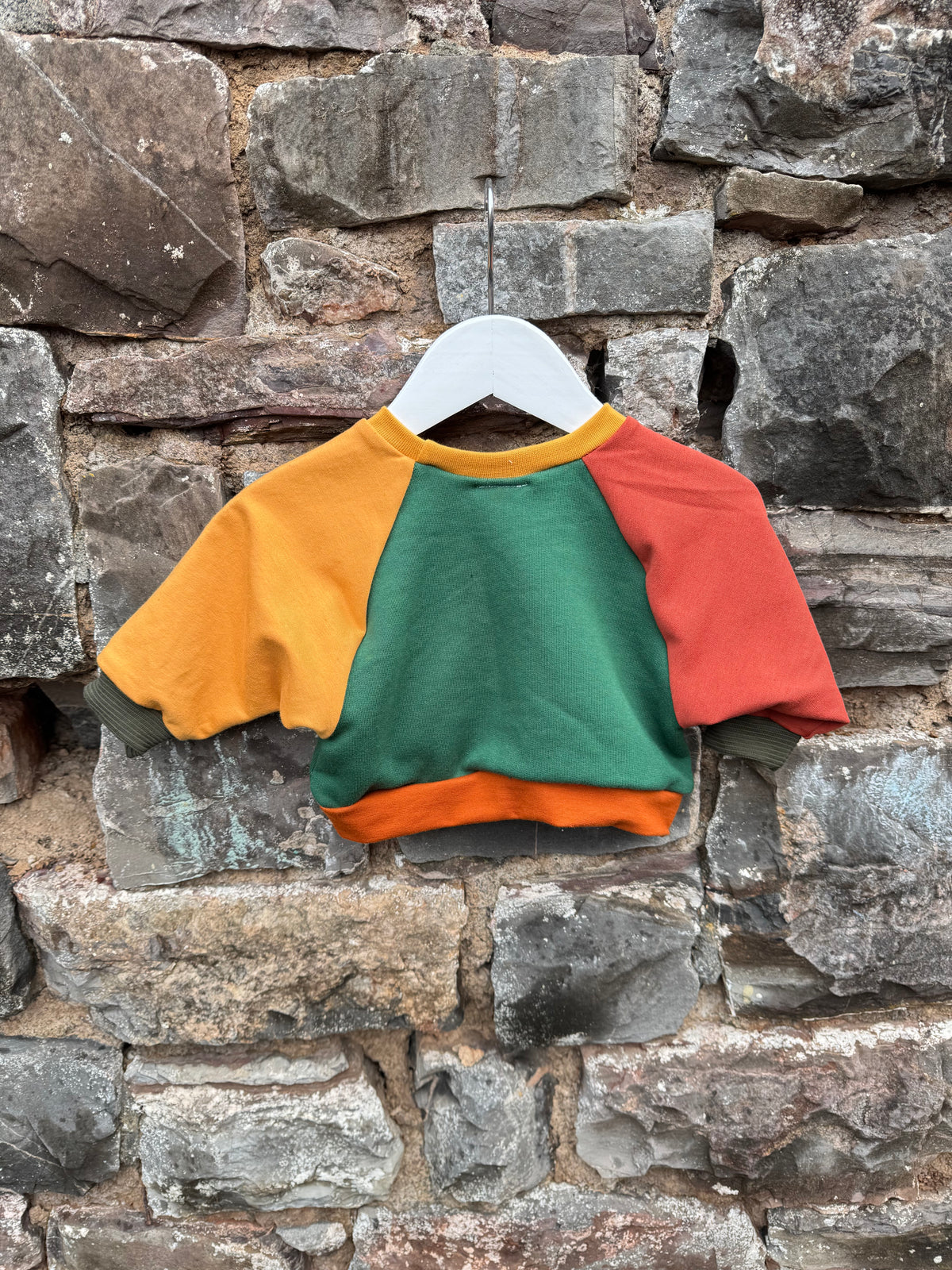 New born, Raglan boxy fit sweatshirt