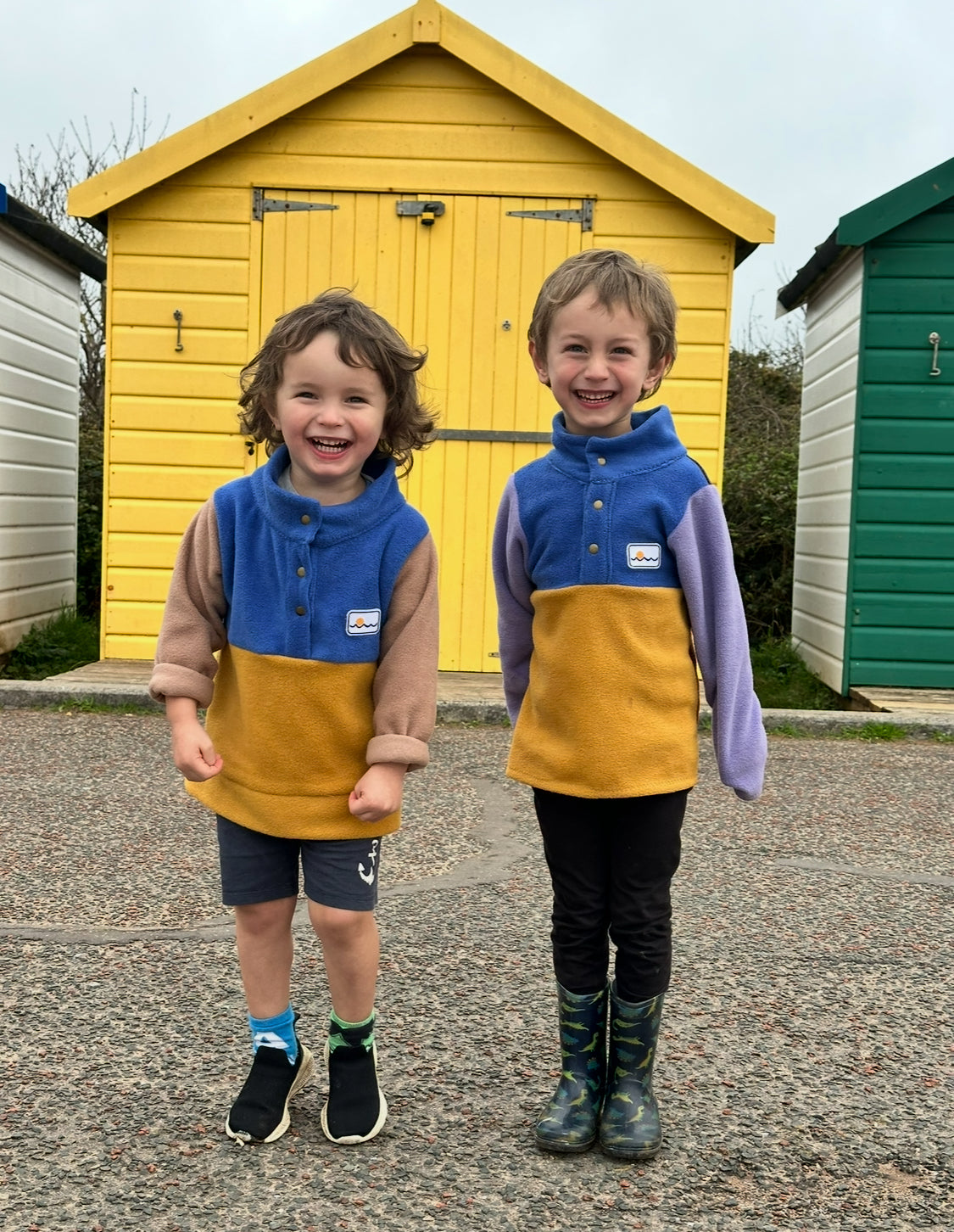 KIDS fleece with buttons