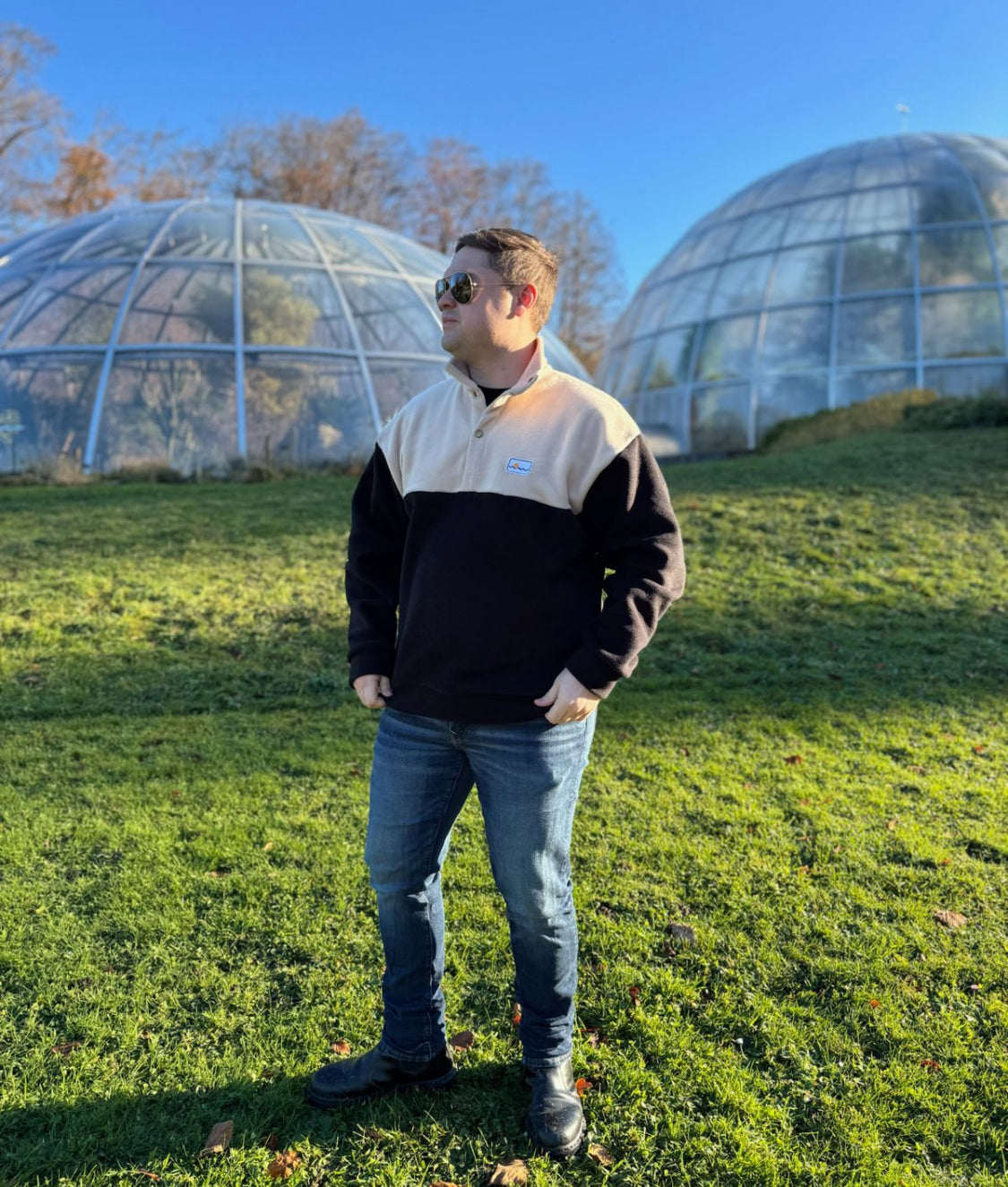 Adult Sweatshirt with buttons